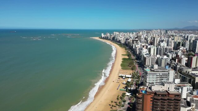 Imagem a&eacute;rea da cidade de Vila Velha, cena da praia da costa, vista do convento da penha, subida da 3&ordf; ponte e praia de itaparica.