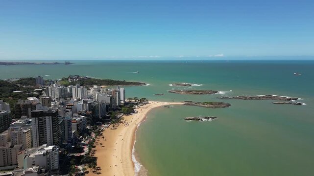 Imagem a&eacute;rea da cidade de Vila Velha, cena da praia da costa, vista do convento da penha, subida da 3&ordf; ponte e praia de itaparica.