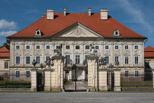 Dvorec Dornava . Schloss Dornau . Dornava Mansion