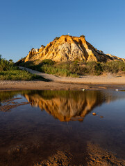 Monta&ntilde;a reflejada en un lago
-
Mountain reflected in a lake