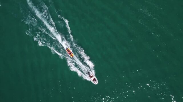 Tomas a&eacute;reas de lanchas y barcos en la costa de Venezuela. El caribe de la Guiara en Chuspa.