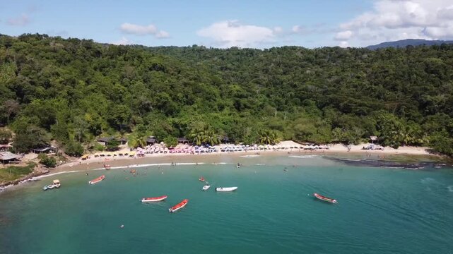 Dron de Chuspa Playa Caribe de la Guaira en Venezuela
