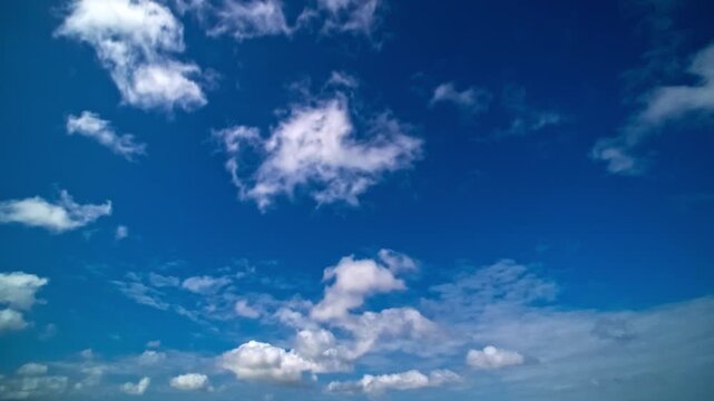 Blue Sky time lapse. Cumulonimbus cloud movement. Moving clouds and sun. 4K Time lapse. The Sky with clouds. Cloud cloudscape time-lapse. Blue sky time lapse. Nature weather with blue sky.
