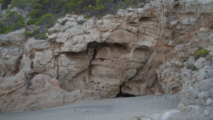 Rocas simulando una cara