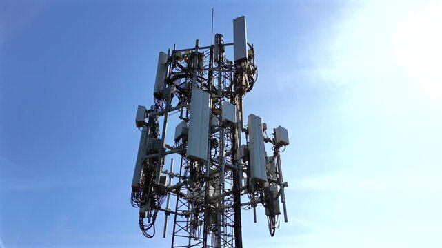 Cell Mobile Phone Tower and Telecommunication Equipment