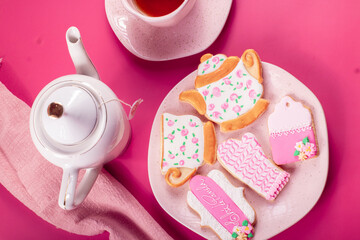 chá da tarde com biscoitos caseiro, biscoito artesanal, lembrança chá de bebê, doces caseiros rosa