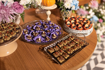 Doces, festa, colorido, brigadeiro, casamento, mesa do bolo, noiva, aniversario 