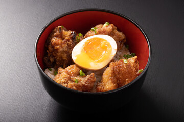 唐揚げ丼