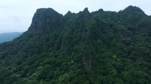 妙義山の迫力あるドローン空撮_013