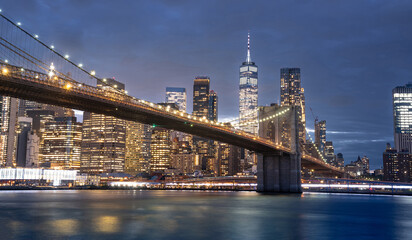 Fototapeta premium NewYork city skyline at Night, New York, United States of America