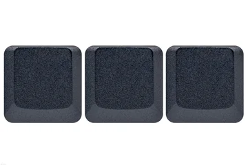 3 Black empty keys buttons from a keyboard  © RPM