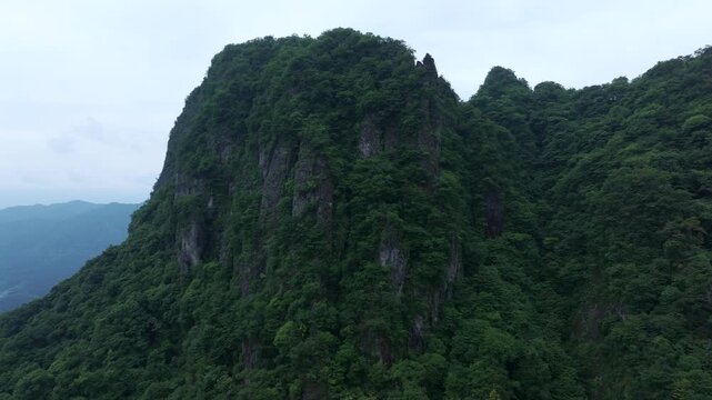 妙義山の迫力あるドローン空撮_020