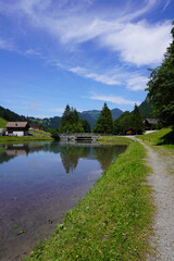 Fototapeta premium Blick auf den Gänglesee in Steg in Liechtenstein im Sommer