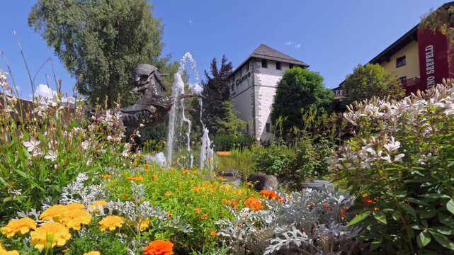 Einhorn-Statue im Kurpark in Seefeld, Tirol, &Ouml;sterreich, Europa