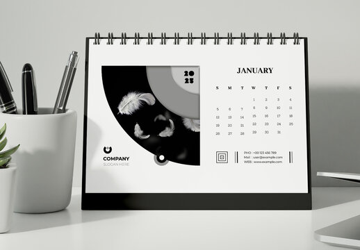 Desk Calendar 2025 Layout