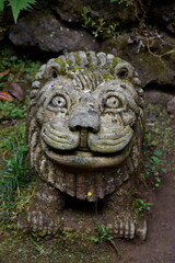 Esculturas de leão em pedra 