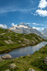 Fototapeta premium Le lac blanc à Chamonix vers le Mont Blanc