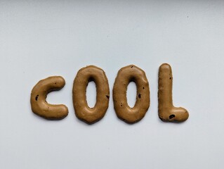 Worte und Buchstaben aus Keks COOL 