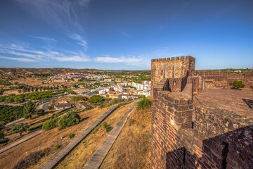 Fototapeta premium The Epic Medieval Castle of SIlves in Portugal
