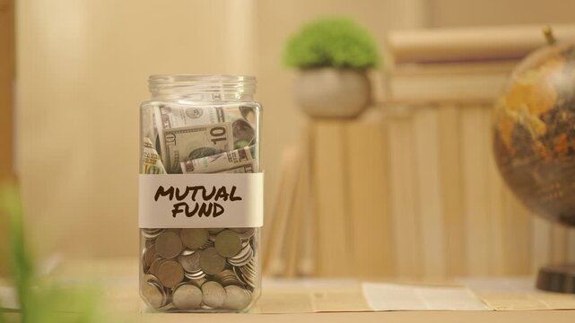 PERSON SAVING MONEY FOR MUTUAL FUND