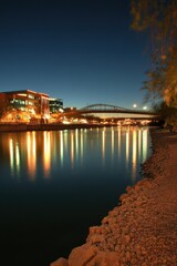 Obraz premium Cityscape Night Reflections