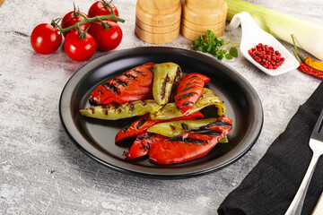 Grilled Bell Pepper - green and red