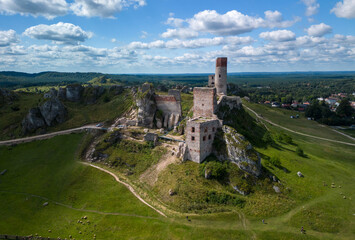 Gothic castle Olsztyn in the Kraków-Częstochowa Upland - a limestone castle © Marcin