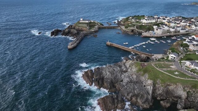 Faro de la Isla de Tapia de Casariego en Asturias