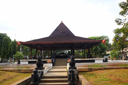 Yogyakarta traditional traditional house or also called Joglo Traditional House. The main material is teak wood.
