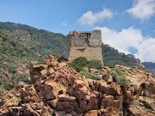 La tour de Porto, en Corse