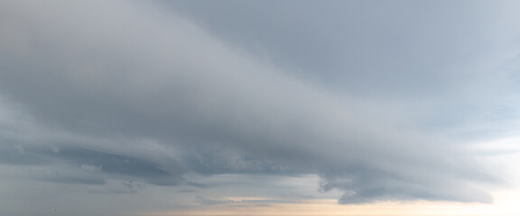 Sky replacement large light arcus cloud