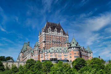 Obraz premium View of Le Chateau Frontenac in Quebec City, Quebec, Canada with a blue sky