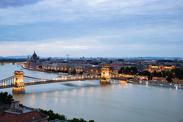 Obraz premium panorama of Central Budapest in the evening, with Parliament and Chain Bridge