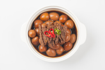  A side dish made by simmering beef in soy sauce.