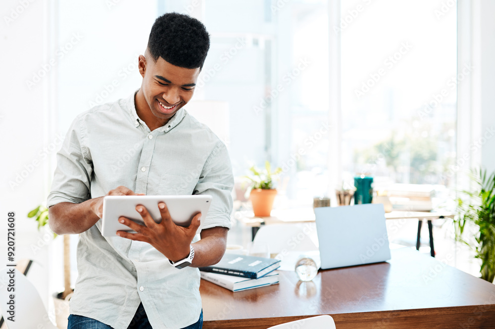 Aufkleber happy, tablet and business black man in office for planning, online networking and project for web d