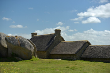 Meneham, Finistère Nord, Bretagne - maisons en toit de chaume