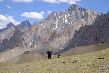 Tibet, ladakh, voyage en Inde avec montagne et lieux de culte, temple et monastère