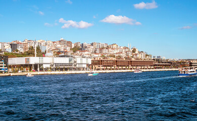 Fototapeta premium view of the shorescape and galata port, istanbul