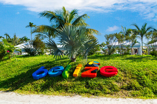 welcome sign in Belize