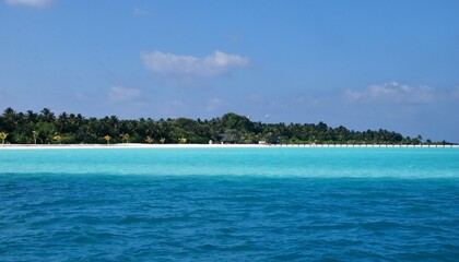Maldives (Holiday Island) - amazing ocean