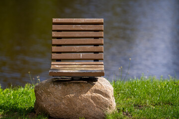 a solution for a bench on a stone