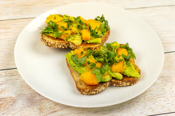 fresh toast healthy avocado mango veggie snack
