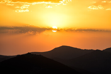 Fototapeta premium Atardeceres de Madrid desde las montañas de la Sierra de Guadarrama