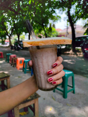 Ice chocolate with bread