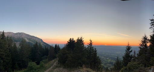 coucher de soleil montagne de sous Dine haute savoie