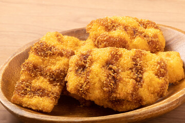 ひとくちソースカツ