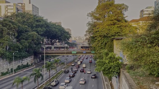 Rush Hour at the highway in the neighborhood Liberdade, in S&atilde;o Paulo, Brazil. August 13, 2024.
