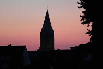 Kirchturm Erwitte Laurentius  Sonnenuntergang