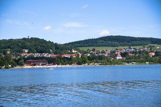 Blick auf die Stadt Oberplan am Moldaustausee - Tschechien
