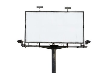 Obraz premium A lone billboard stands against a bright white sky, empty and unused